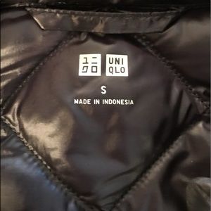 Uniqlo black down vest